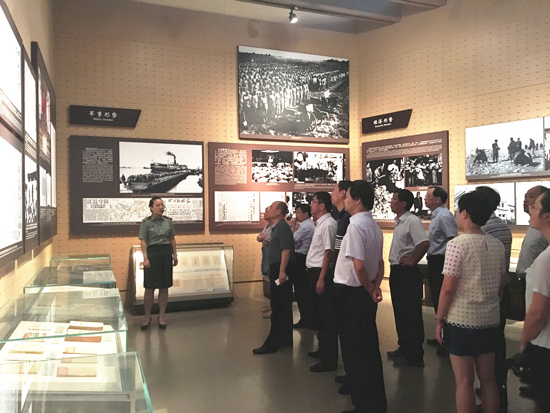 省Z6尊龙凯时集团党委组织集团本部党员赴渡江战役纪念馆接受革命传统教育